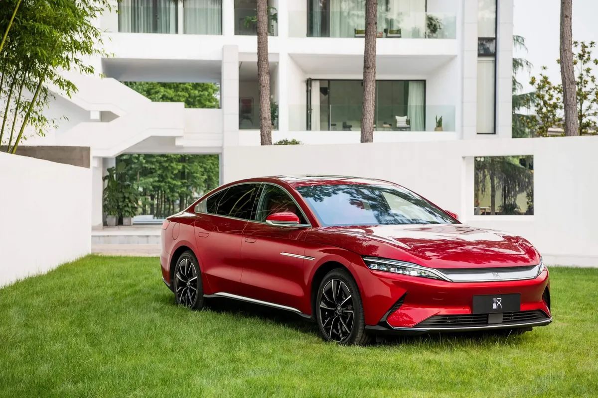 Byd vw: BYD und VW: Übernahmegerüchte und Expansionspläne in Deutschland