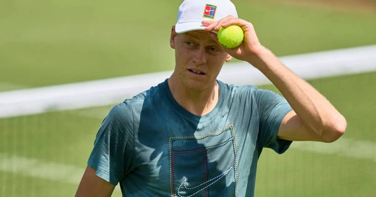 Wimbledon: Sinner startet mit Satzverlust in die erste Runde