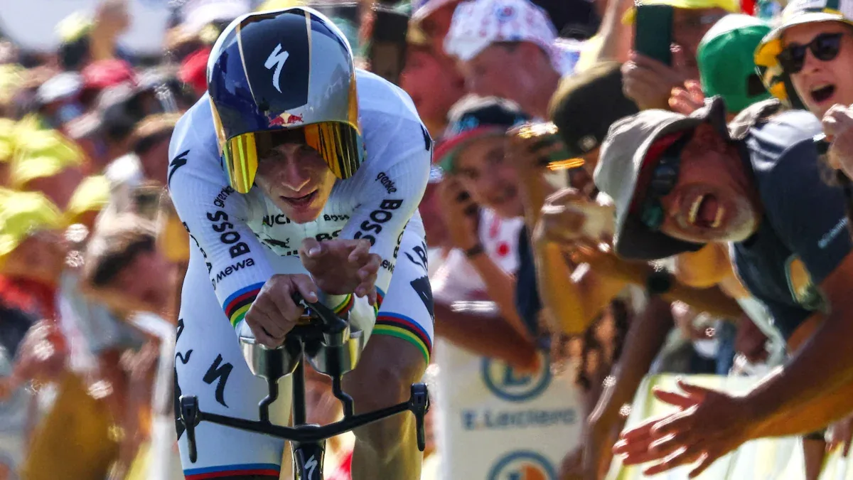 Evenepoel beendet Tour de France auf zweitem Platz und blickt auf weitere Grand Tours