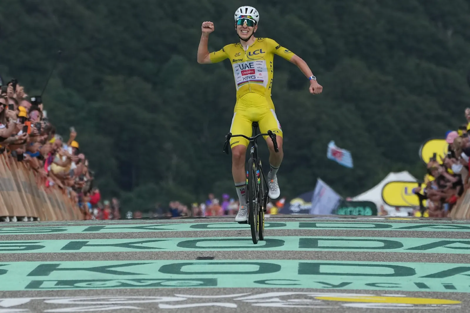 Tadej Pogacar dominiert die Tour nach Belieben