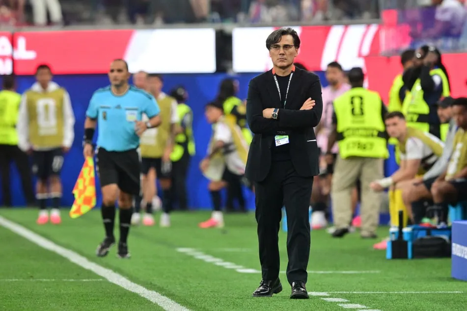 Auch wenn die Türkei als erstes Team der WM 2026 ausschied, steht der Verband weiter hinter seinem Coach.