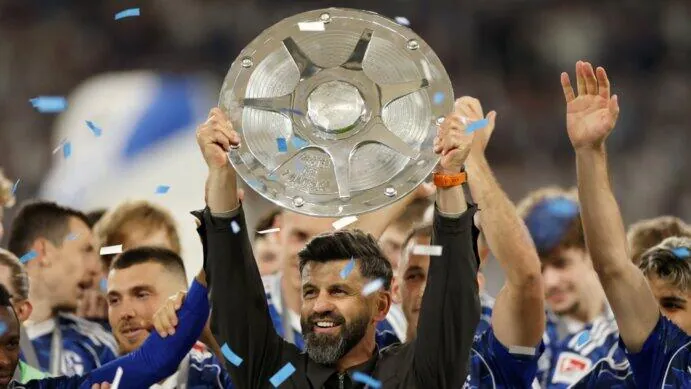 FC Schalke 04 v Eintracht Braunschweig - 2. Bundesliga