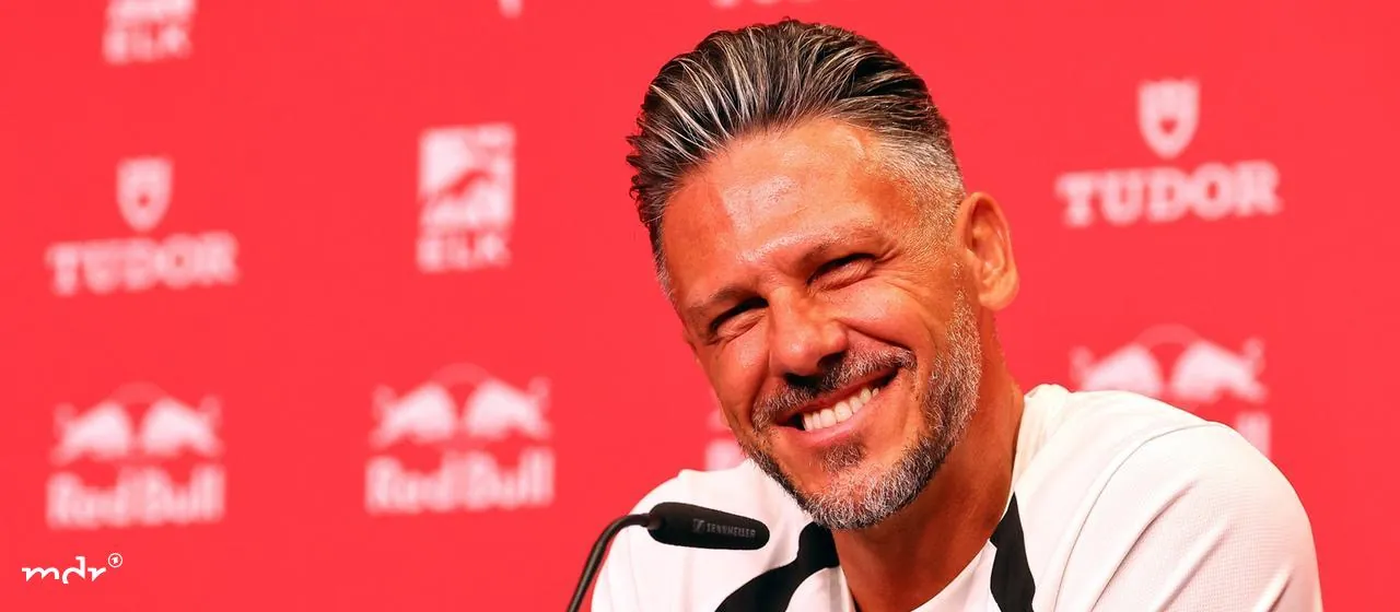 Martin Demichelis auf der Pressekonferenz bei RB Leipzig